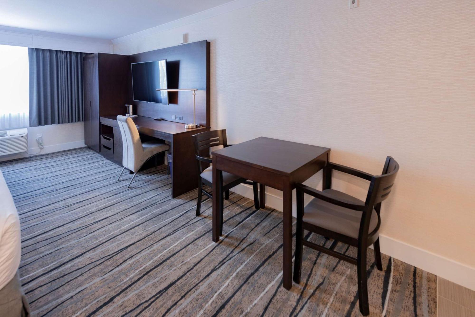 Prestige Treasure Cove Resort, Worldhotels Elite Prince George Exterior foto